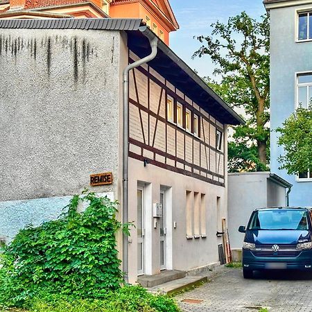 Die Remise Mit Kostenlosem Parkplatz Direkt Vor Der Tuer แอร์ฟวร์ท ภายนอก รูปภาพ