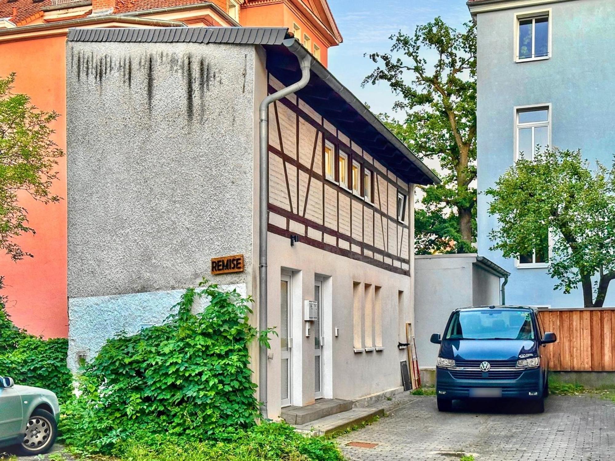 Die Remise Mit Kostenlosem Parkplatz Direkt Vor Der Tuer แอร์ฟวร์ท ภายนอก รูปภาพ